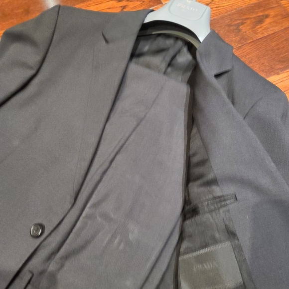 Prada Men' Suit - Picture 4 of 5